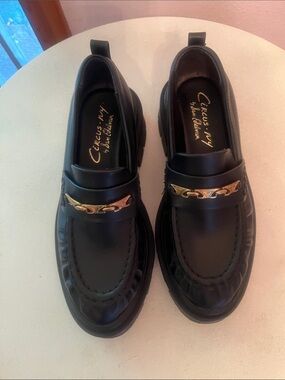Circus by Sam Edelman Black Loafers with Gold Chain Accent Leather